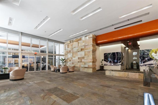 3 of 32 - 500 Brickell Ave 2510, Miami, FL