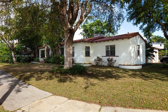 4 of 24 - 485 Ne 96th St, Miami Shores, FL