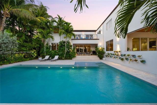 3 of 100 - 180 Cape Florida Dr, Key Biscayne, FL