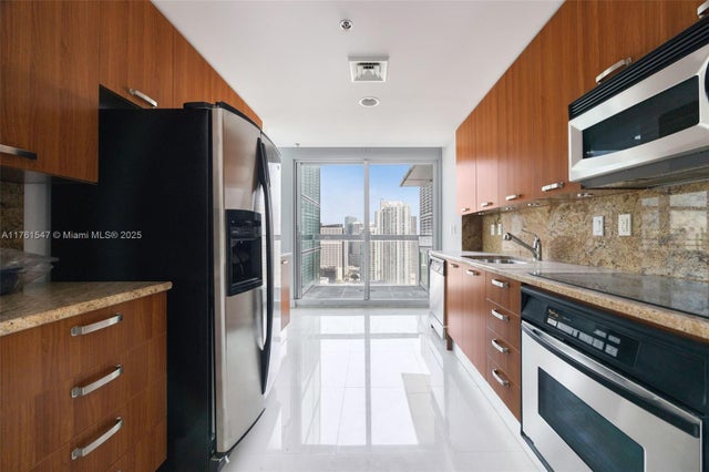 4 of 14 - 1395 Brickell Ave 3401, Miami, FL