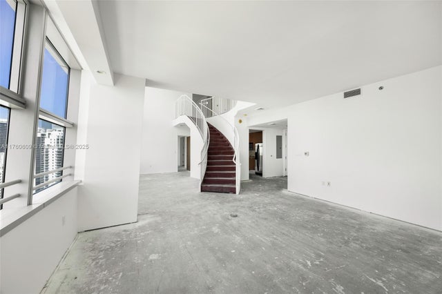 5 of 18 - 1395 Brickell Ave 3403, Miami, FL