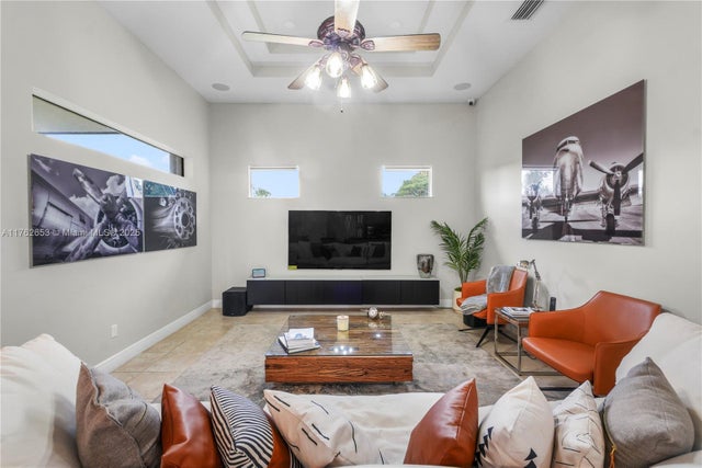 4 of 34 - 315 Se Fisk Rd, Port St. Lucie, FL