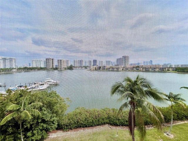 3 of 15 - 2861 Leonard Dr F601, Aventura, FL