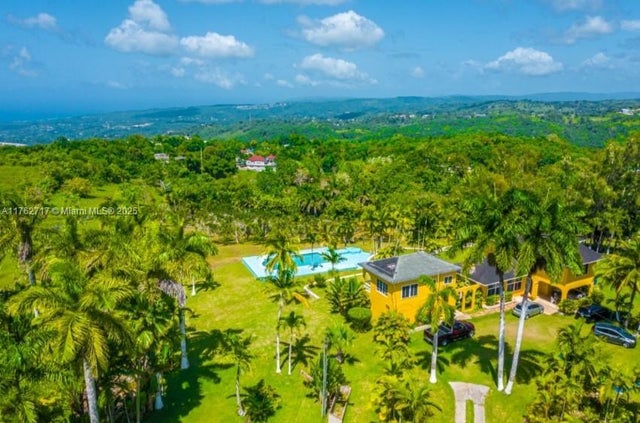 2 of 23 - 00 Estate Home, Ocho Rios, St Ann, Jamaica, , 