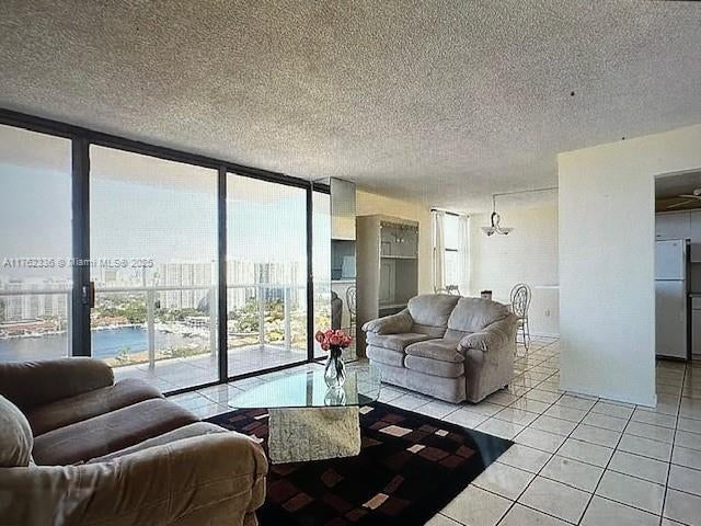 3 of 5 - 3625 N Country Club Dr 2601, Aventura, FL