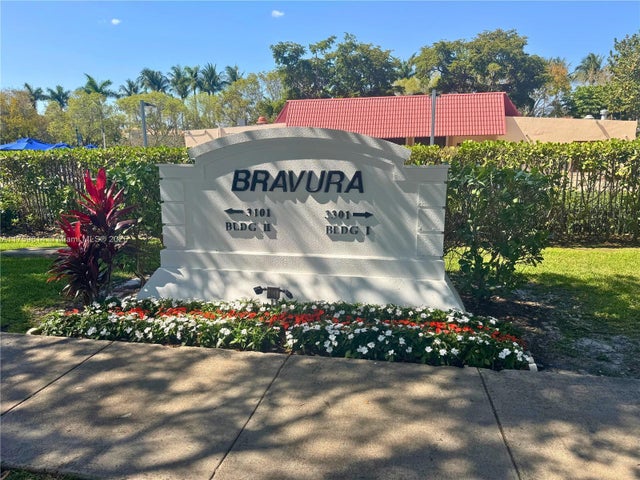 2 of 20 - 3101 N Country Club Dr 209, Aventura, FL