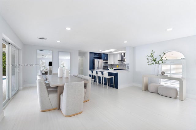 4 of 38 - 2797 Ne 26th Ave, Lighthouse Point, FL