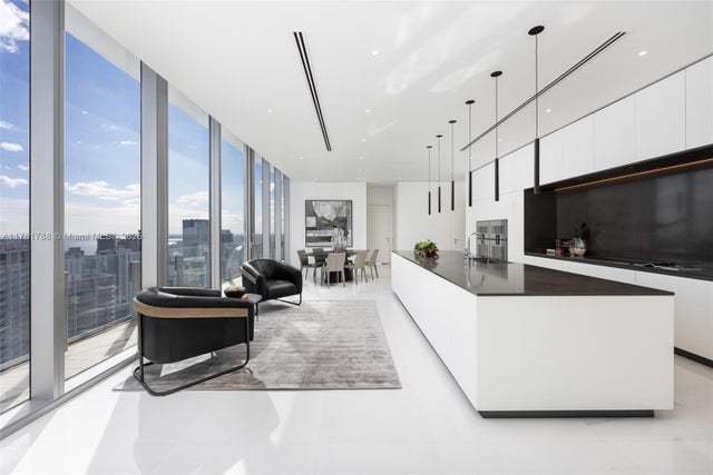 5 of 21 - 300 Biscayne Blvd Way Ph5701, Miami, FL