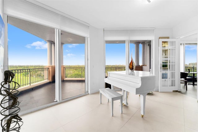 5 of 23 - 626 Coral Way 1104, Coral Gables, FL