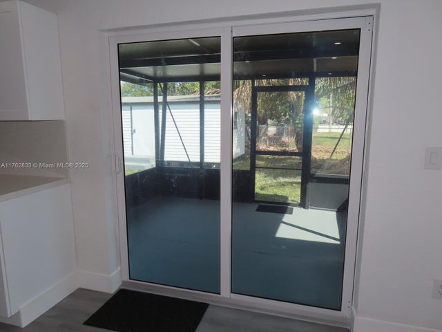 4 of 48 - 95 Sw 17th Ter, Homestead, FL