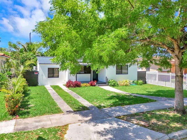 2 of 32 - 2261 Sw 26th St, Miami, FL