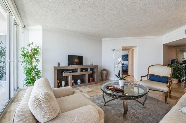 4 of 58 - 21205 Yacht Club Dr 1802, Aventura, FL