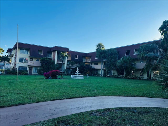 2 of 20 - 3081 Nw 47th Ter 205, Lauderdale Lakes, FL