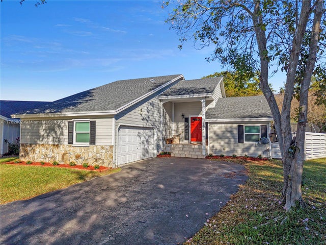 1 of 39 - 14914 Sw 142nd Pl, Miami, FL