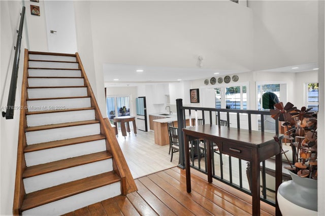 2 of 39 - 14914 Sw 142nd Pl, Miami, FL