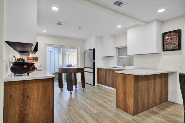 3 of 39 - 14914 Sw 142nd Pl, Miami, FL