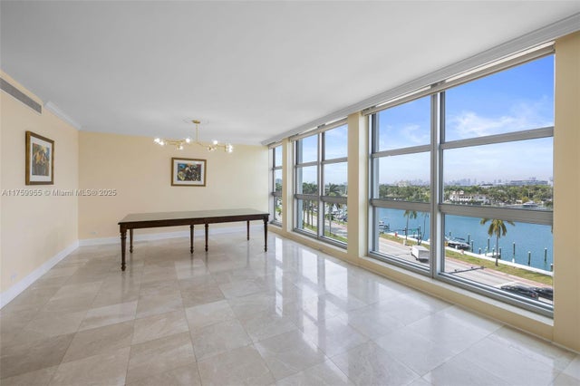 3 of 42 - 5055 Collins Ave 6m, Miami Beach, FL