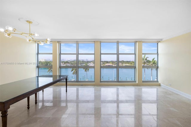 4 of 42 - 5055 Collins Ave 6m, Miami Beach, FL