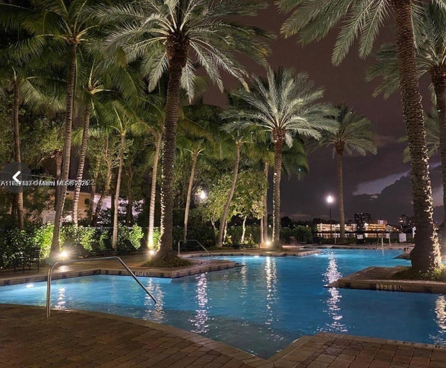 2 of 33 - 17145 N Bay Rd 4412, Sunny Isles Beach, FL