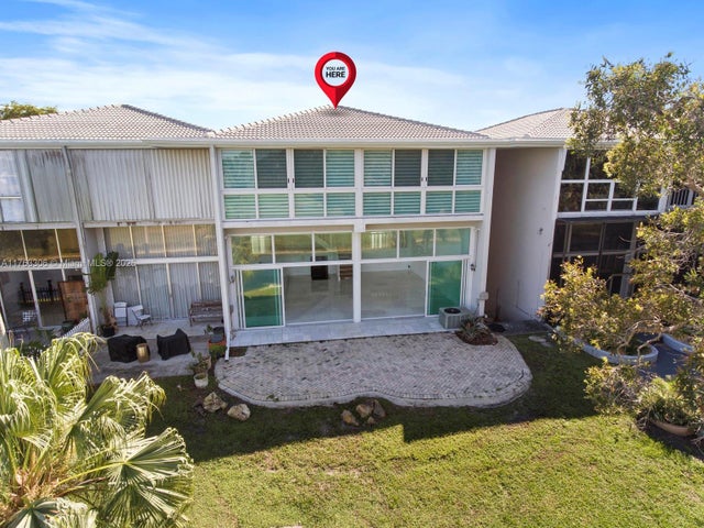 1 of 92 - 6795 & 6793 Brookline Dr, Hialeah, FL