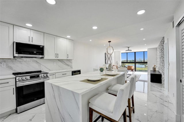 1 of 51 - 8900 Washington Blvd 416, Pembroke Pines, FL
