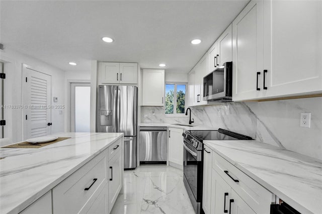 2 of 51 - 8900 Washington Blvd 416, Pembroke Pines, FL