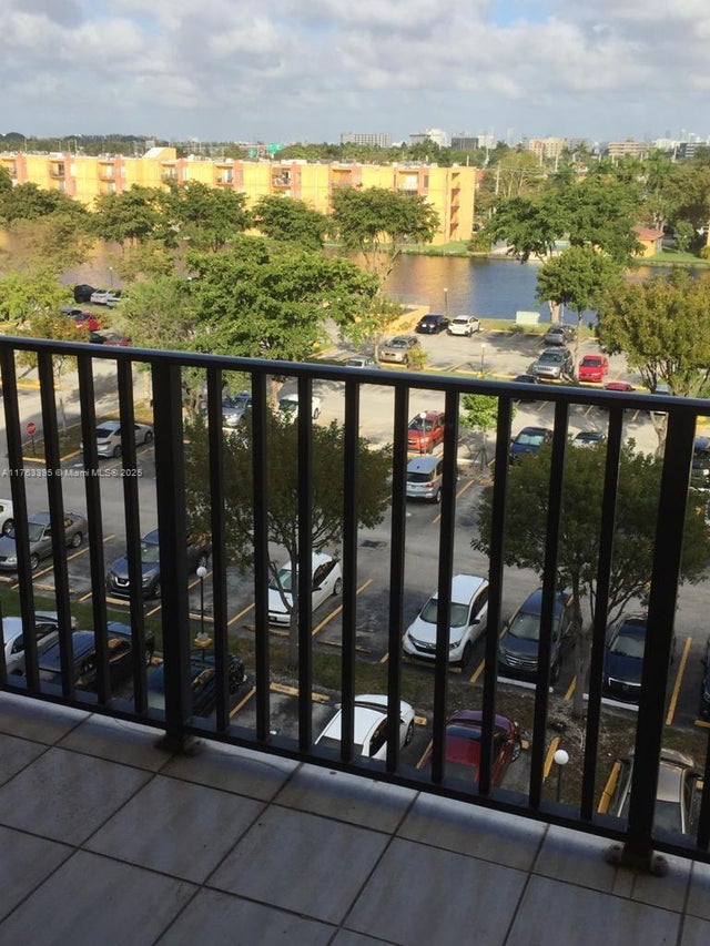 5 of 21 - 4801 Nw 7th St 602, Miami, FL