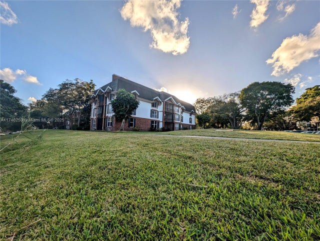 5 of 26 - 3670 Inverrary Dr 3q, Lauderhill, FL