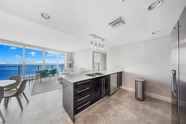 2 of 29 - 665 Ne 25th St 1504, Miami, FL