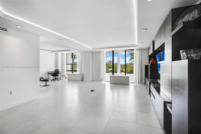 1 of 14 - 9801 Collins Ave 5m, Bal Harbour, FL