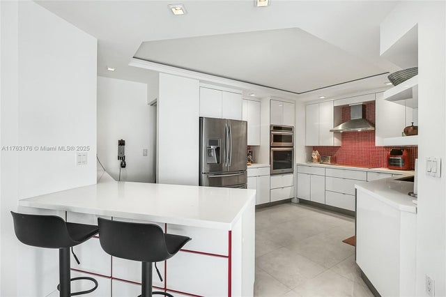 5 of 14 - 9801 Collins Ave 5m, Bal Harbour, FL