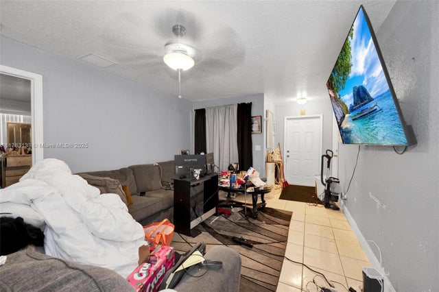 1 of 21 - 2855 Nw 7th St, Fort Lauderdale, FL