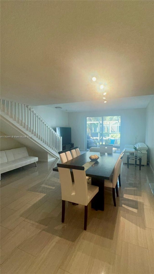 3 of 20 - 1597 Barcelona Way 2-32, Weston, FL