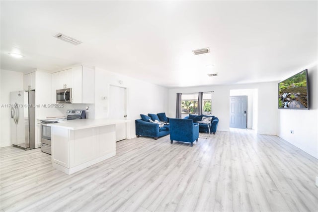 4 of 23 - 7450 Hope St, Hollywood, FL