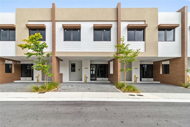 2 of 34 - 4130 N Oak Pl 4130, Dania Beach, FL