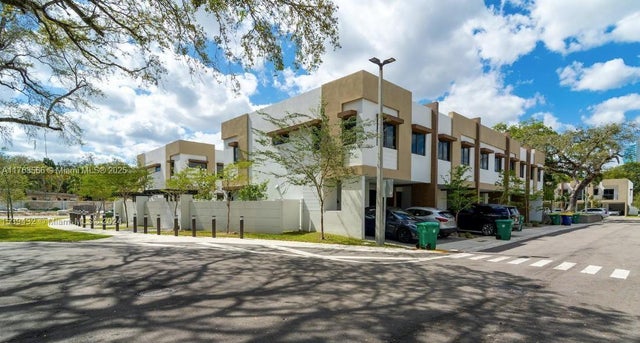 5 of 34 - 4130 N Oak Pl 4130, Dania Beach, FL