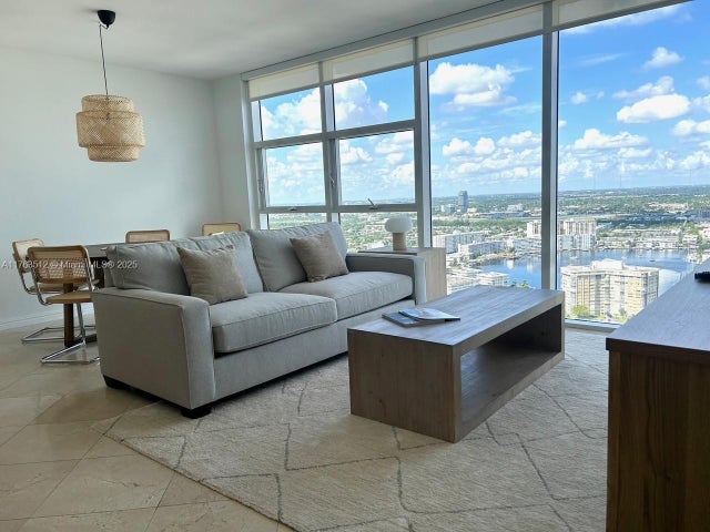 5 of 34 - 1830 S Ocean Dr 3707, Hallandale Beach, FL