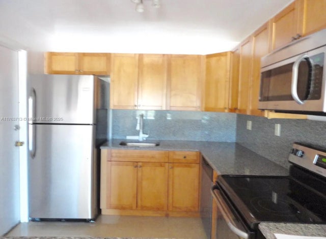 3 of 23 - 1220 71st St 35, Miami Beach, FL