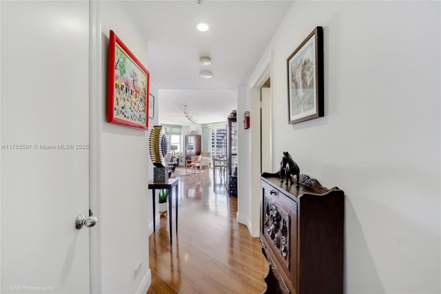 2 of 30 - 701 Brickell Key Blvd 1510, Miami, FL