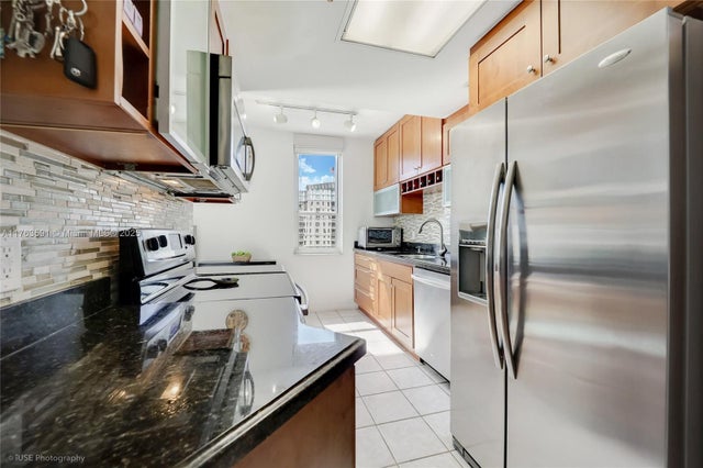 5 of 30 - 701 Brickell Key Blvd 1510, Miami, FL