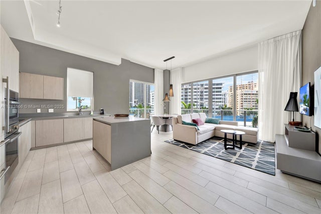 4 of 76 - 4010 S Ocean Dr R309, Hollywood, FL