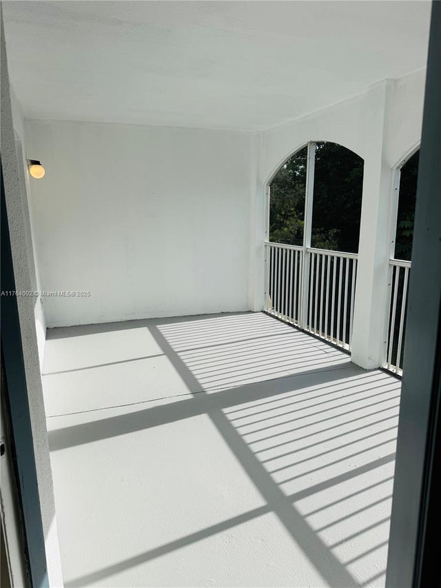 2 of 28 - 815 W Boynton Beach Blvd 10-205, Boynton Beach, FL