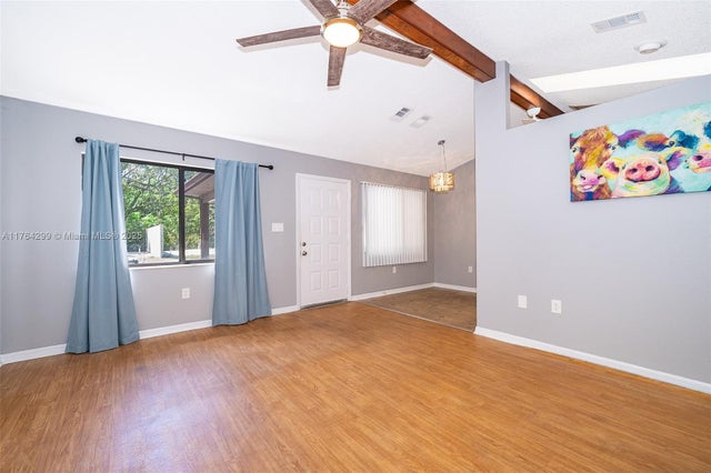 5 of 27 - 1306 Vine St, Other, FL
