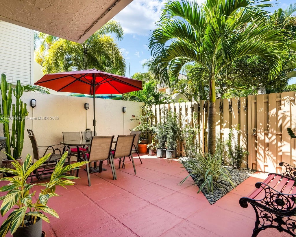 614 Executive Center Dr 102, West Palm Beach
