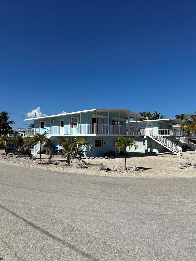 1 of 23 - 16 Shoreland Dr, Key Largo, FL