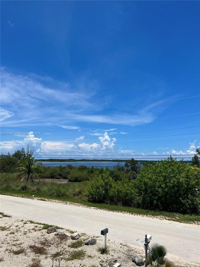 3 of 23 - 16 Shoreland Dr, Key Largo, FL