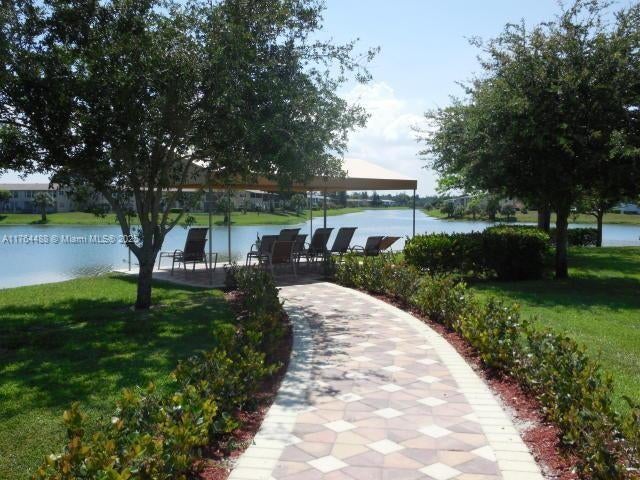 3 of 5 - 216 Sussex K, West Palm Beach, FL