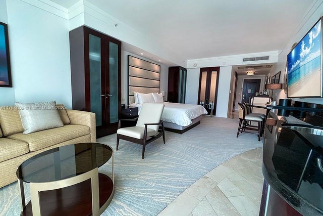 3 of 9 - 4391 Collins Ave 616, Miami Beach, FL