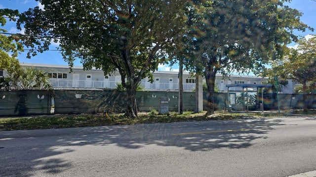 1 of 1 - 18975 Ne 2nd Ave 1203, Miami, FL