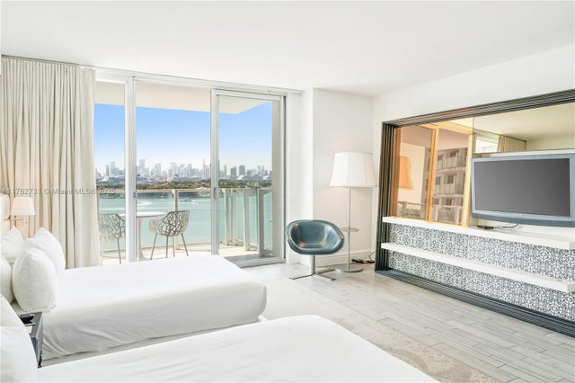 3 of 13 - 1100 West Ave 1212, Miami Beach, FL
